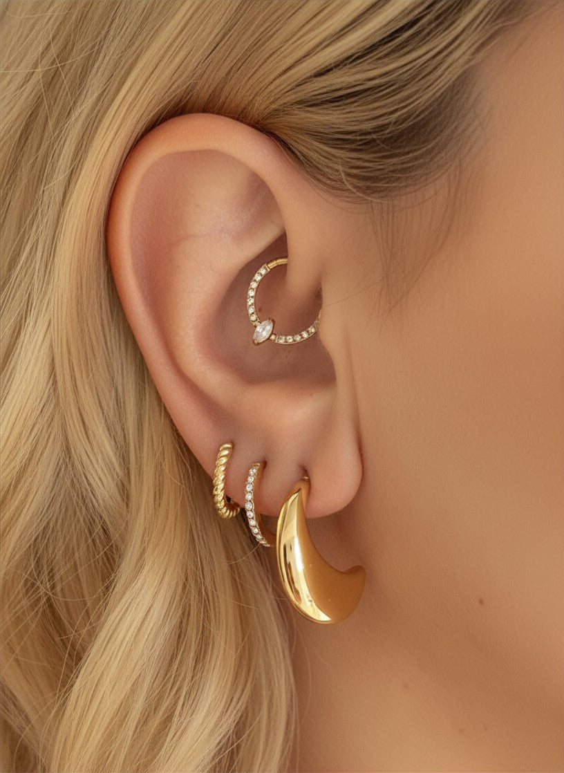 Boucles d'Oreilles Nolaé – Mini Créoles Dorées Zircon Femme | Waterproof