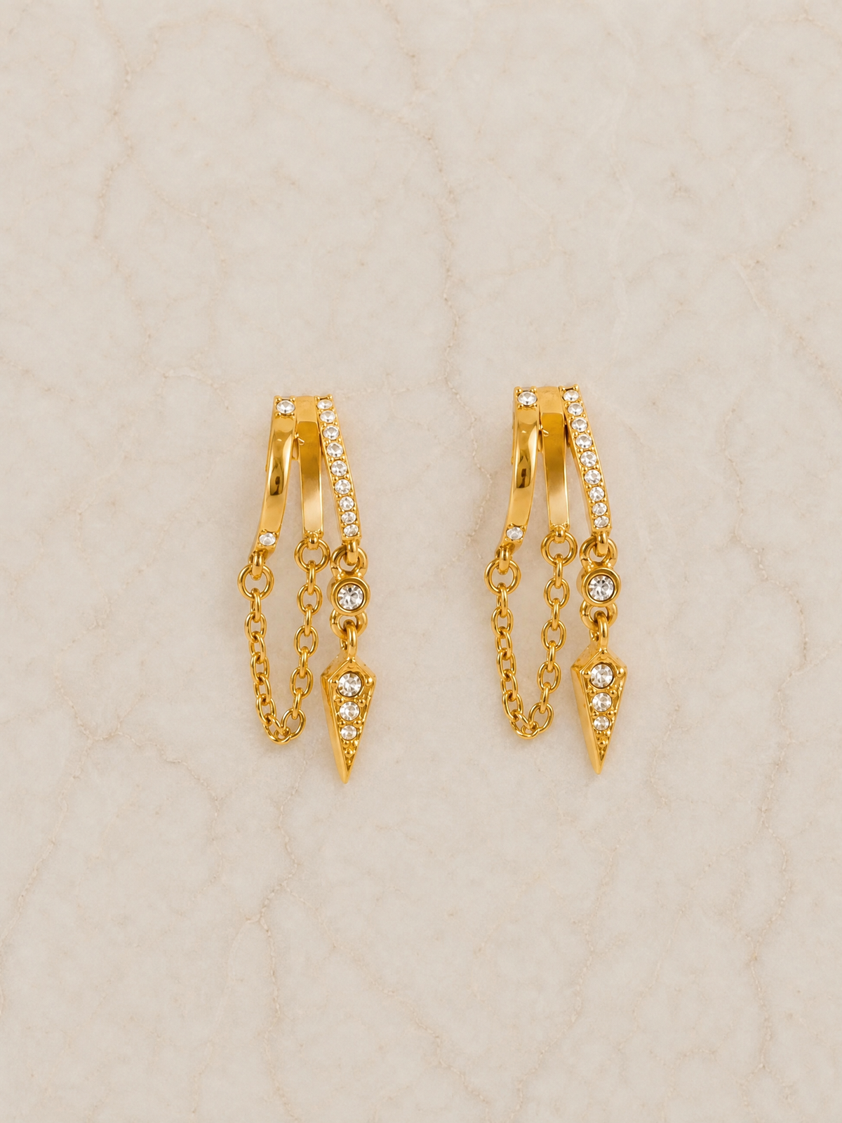 Boucles d'oreilles Romy – Triple Créoles Dorées, Chaînes & Zircons | Waterproof