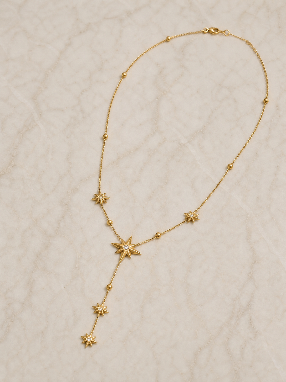Collier Lucine – Étoiles Célestes & Chaîne Perlée Dorée | Acier Inoxydable 18K