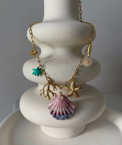 Collier Bahia – Charms Tropicaux Dorés & Coquillage Émail