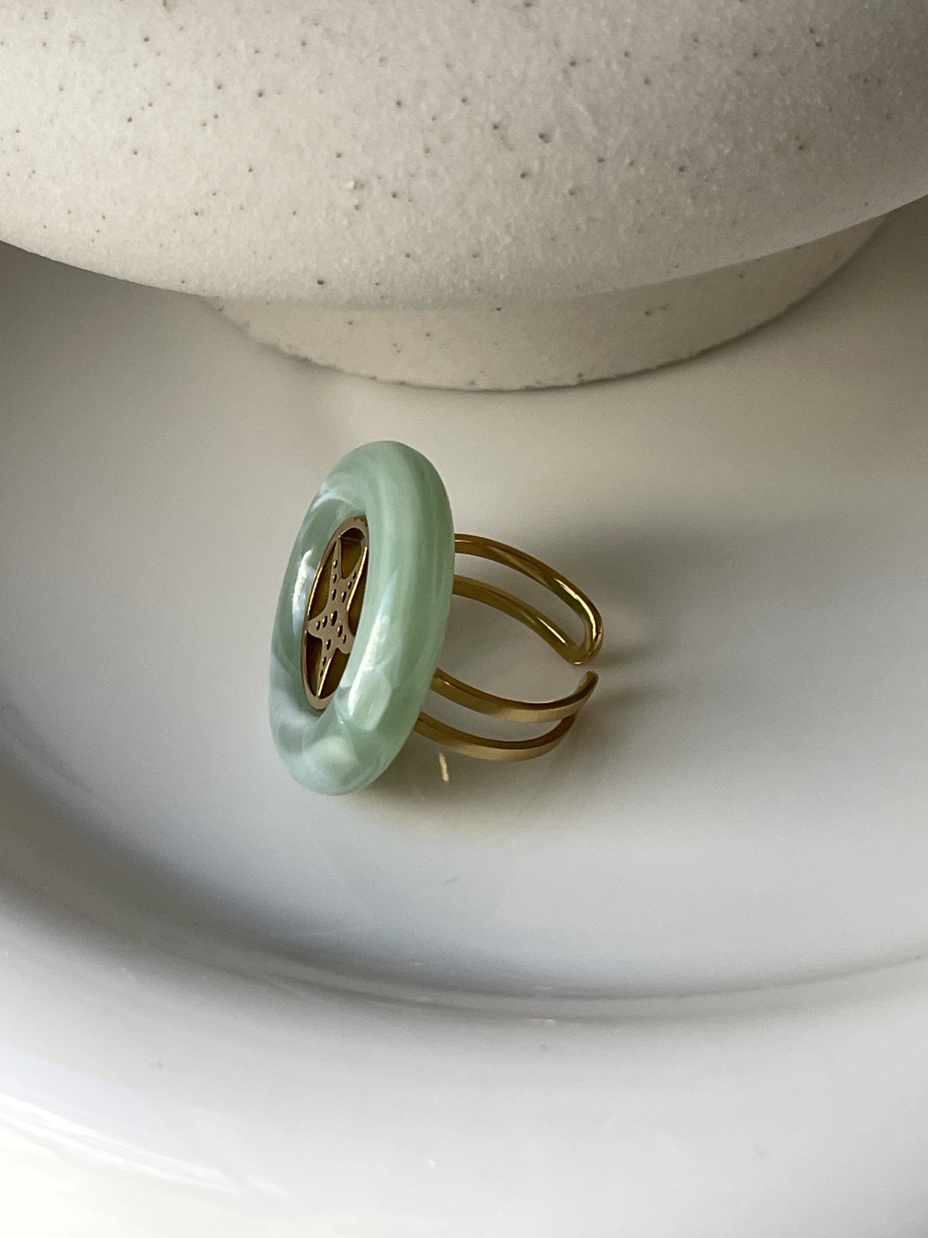 Bague Océane – Étoile de Mer ou Coquillage Doré & Pierre Naturelle | Acier Inoxydable