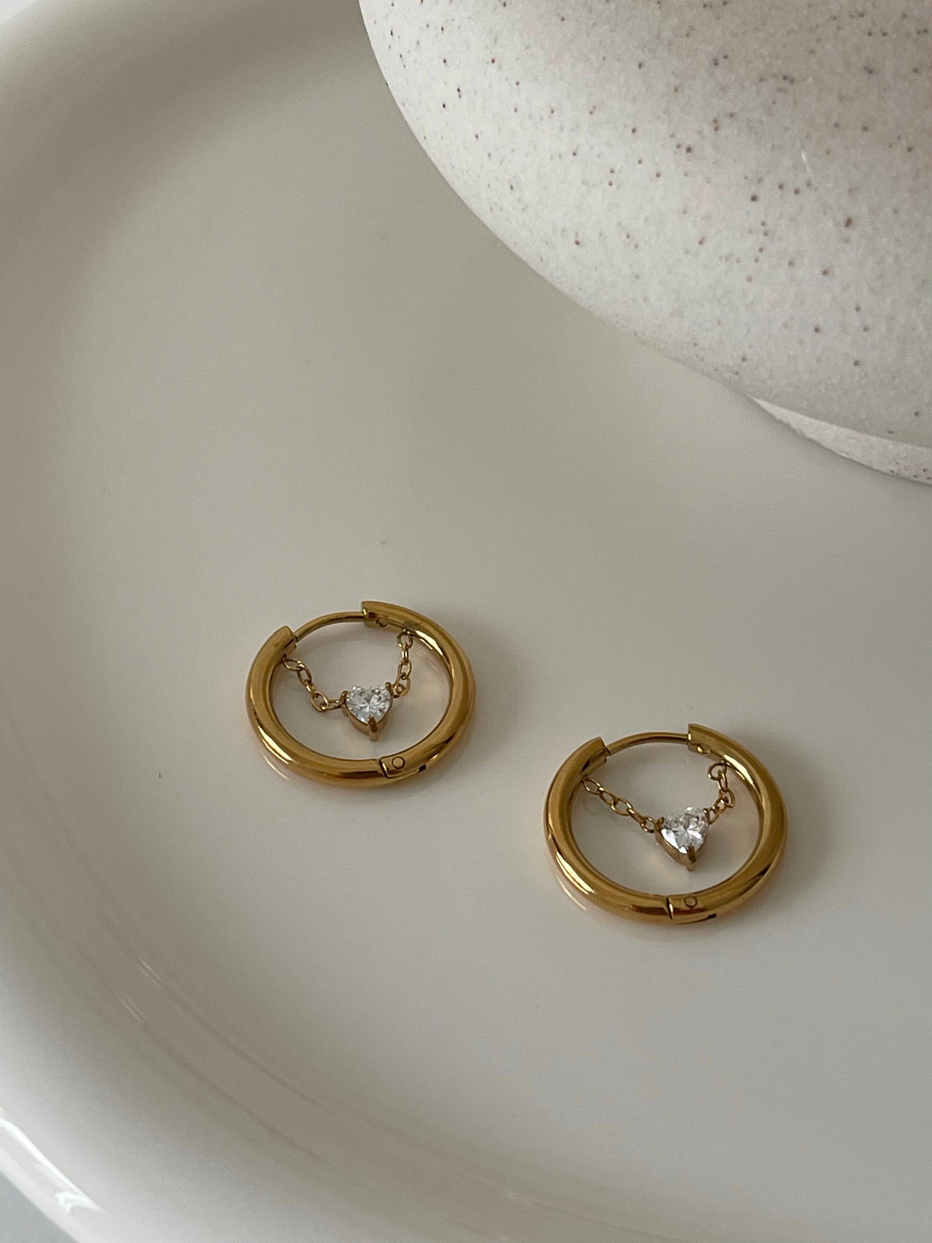 Boucles d'oreilles Cassia – Créoles Dorées Cœur Zircon Femme | Waterproof