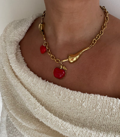 Collier Cherry