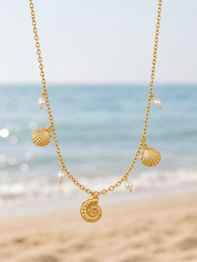 Collier Ondine – Coquillages Dorés & Perles d'Eau Douce