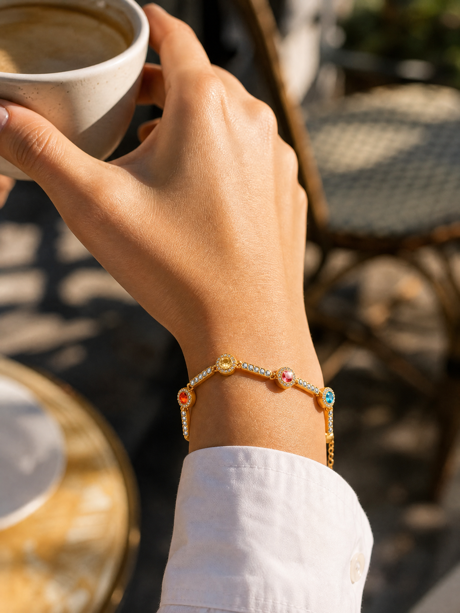 Bracelet Garance – 6 Pierres Multicolores & Barrettes Pavées | Acier Inoxydable Doré