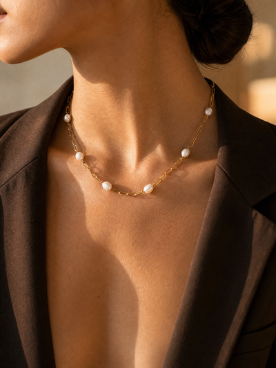 Collier Margot – Vraies Perles d'Eau Douce Baroques | Chaîne Trombone Dorée 18K
