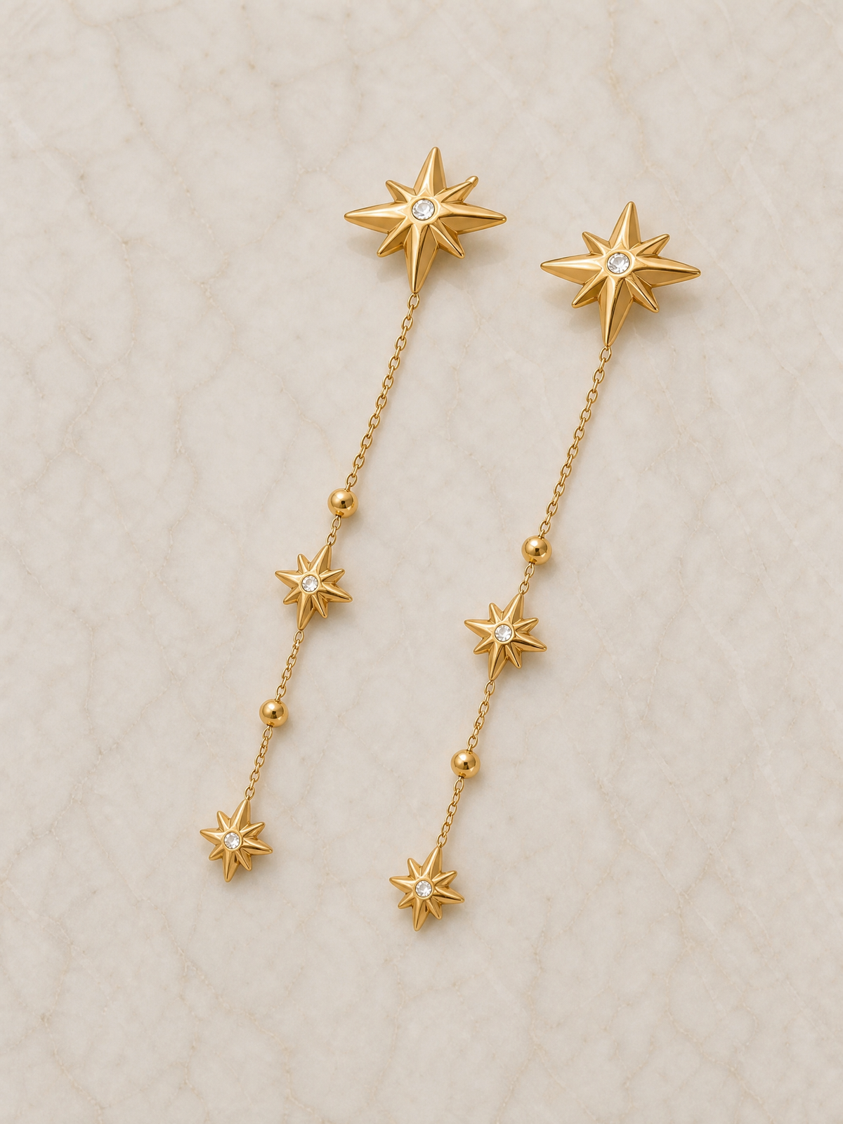 Boucles d'Oreilles Lucine – Étoiles Célestes Pendantes | Acier Inoxydable 18K